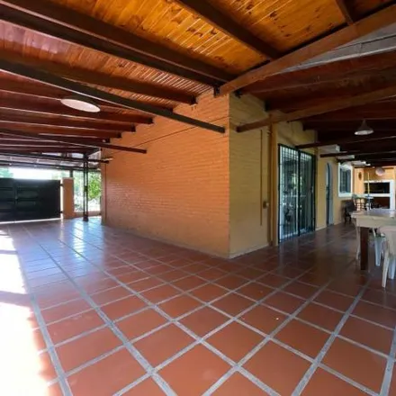 Buy this 3 bed house on Bulevar José de San Martín 1294 in Departamento San Lorenzo, Roldán