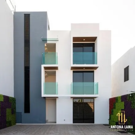 Buy this 3 bed apartment on Privada 16 Oriente in 72770 Cholula de Rivadavia, PUE