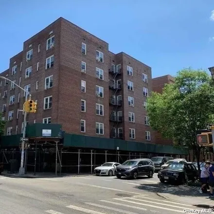 Buy this studio apartment on Bowne House Co-Op Apartments in 42-40 Bowne Street, New York