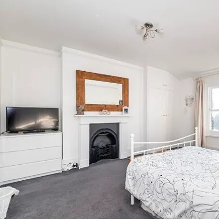 Image 6 - Homefield Road, London, SW19 4QF, United Kingdom - Apartment for sale
