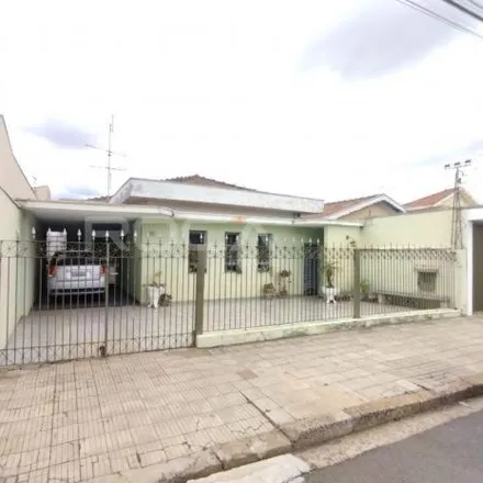Buy this 3 bed house on Rua Doutor Bernardino de Campos in Vila Prado, São Carlos - SP