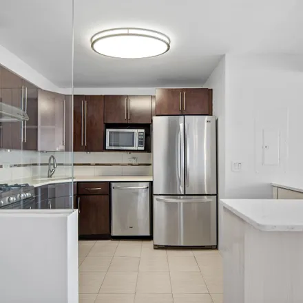 Image 7 - Waterside Square South, River Drive, Jersey City, NJ 07310, USA - Townhouse for rent