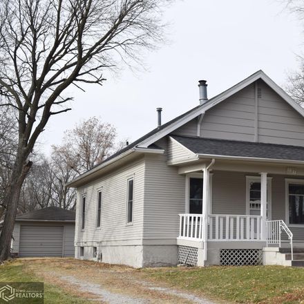 Rent this 3 bed house on 1611 10th Street in Harlan, IA 51537