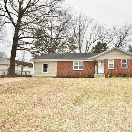Buy this 5 bed house on 2760 Vine Street in Humboldt, TN 38343