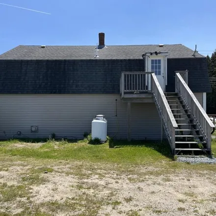 Image 5 - 4 Duck Pond Road, Winter Harbor, ME 04693, USA - House for sale