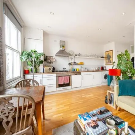 Image 3 - 63 Chesterton Road, London, W10 6ER, United Kingdom - Apartment for sale