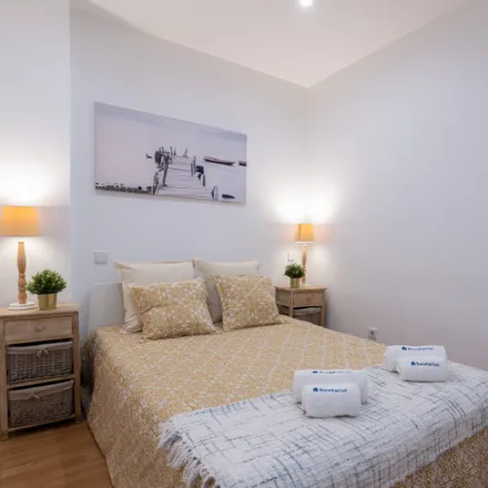 Rent this 1 bed apartment on Gondarem Baixa in Rua de Santo Ildefonso 68, 4000-463 Porto