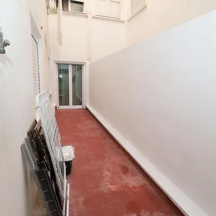Rent this 4 bed apartment on Carrer del Pintor Ferrandis in 6, 46011 Valencia