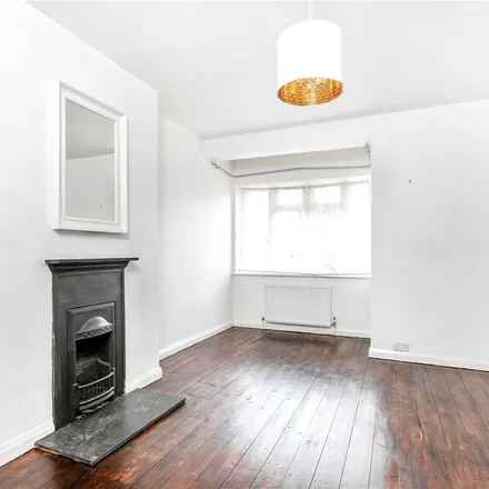 Rent this 1 bed apartment on 54 Northchurch Road in De Beauvoir Town, London