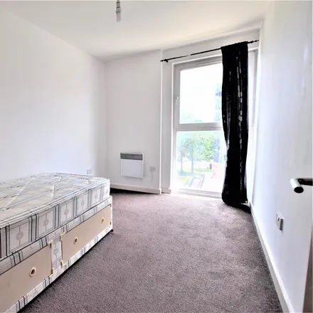 Image 7 - Monarch Way, London, IG2 7NY, United Kingdom - Apartment for rent