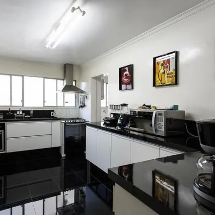 Rent this 2 bed apartment on Rua Vieira de Morais 104 in Campo Belo, São Paulo - SP