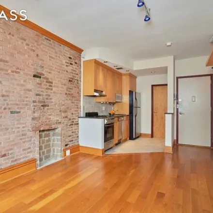 Image 2 - 161 West 76th Street, New York, NY 10024, USA - Apartment for sale