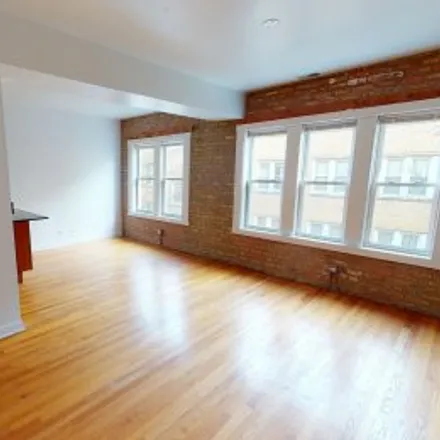 Image 1 - #2n,1340 West Estes Avenue, East Rogers Park, Chicago - Apartment for sale