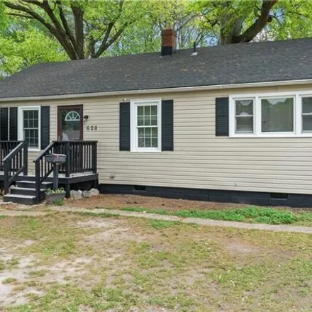 Buy this 3 bed house on 628 Highland Court in Newport News, VA 23605