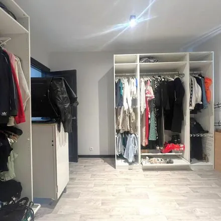 Rent this 2 bed apartment on Rue Tour l'Evêque 2 in 4600 Visé, Belgium