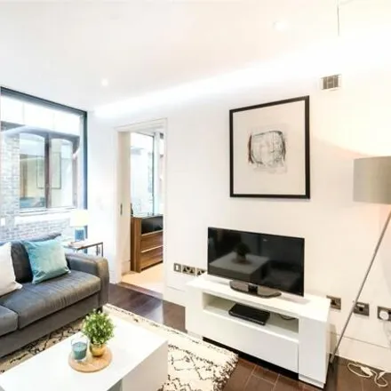 Image 2 - 12 Well Court, Cheap, London, EC4M 9DN, United Kingdom - Apartment for sale