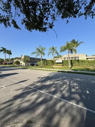 Buy this 2 bed condo on 118 Sparrow Drive in Royal Palm Beach, Palm Beach County