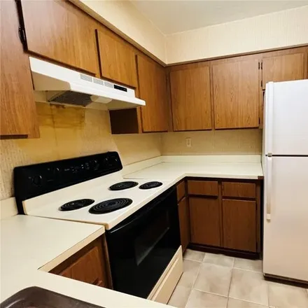 Image 7 - Casablanca East Apartments, Southwest 35th Place, Gainesville, FL 32608, USA - Townhouse for rent