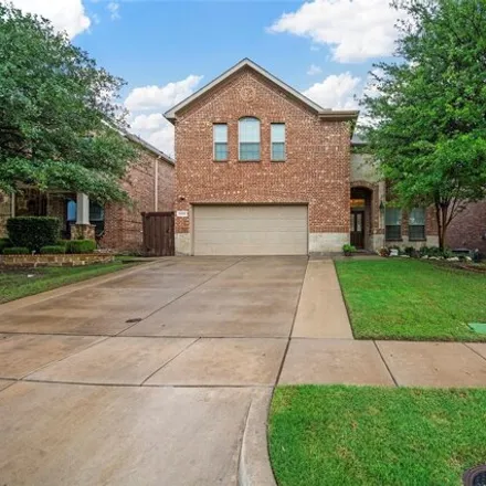 Buy this 3 bed house on 2900 Golfview Dr in McKinney, Texas