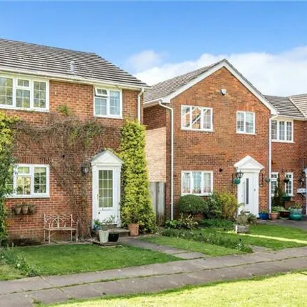 Buy this 3 bed house on Heather Close in Wrecclesham, GU9 8SD