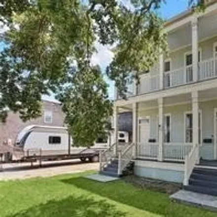 Image 2 - 2332 Chippewa Street, New Orleans, LA 70130, USA - House for sale