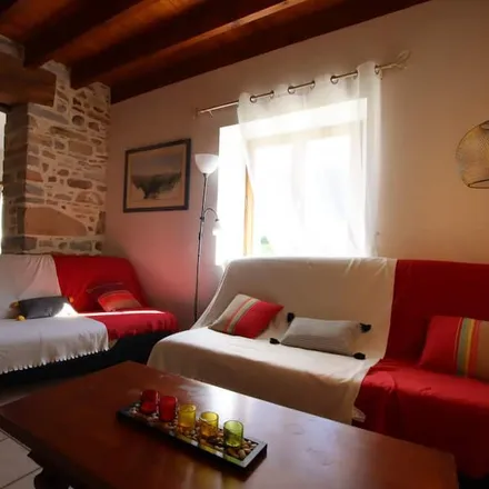 Rent this 3 bed house on Ledeuix in Pyrénées-Atlantiques, France