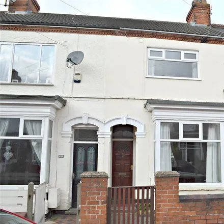 Rent this 3 bed townhouse on Fuller Street in Cleethorpes, DN35 7QB