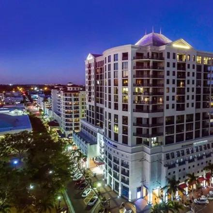 Buy this 3 bed condo on Plaza at Five Points in Central Avenue, Sarasota