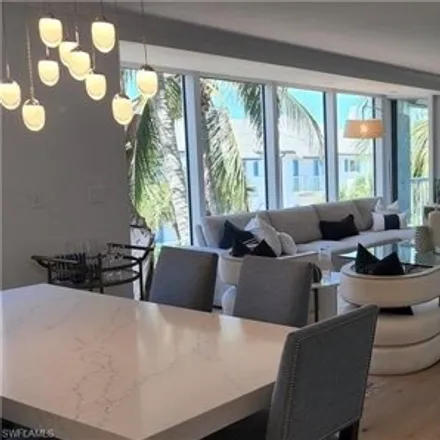 Image 3 - Beach House, Seagate Drive, Naples, FL 34103, USA - Condo for rent