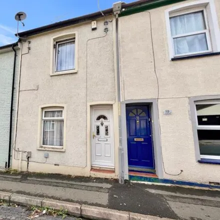 Buy this 3 bed townhouse on Empress Road in Gravesend, DA12 2PE