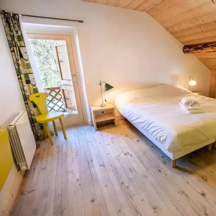 Rent this 5 bed house on Les Allues in Chemin du Pré Lamarque, 73550 Les Allues