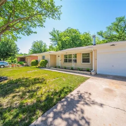 Buy this 3 bed house on 5509 Fursman Avenue in Fort Worth, TX 76114