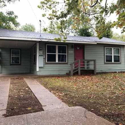 Rent this 3 bed house on 1672 South Tone Avenue in Denison, TX 75020