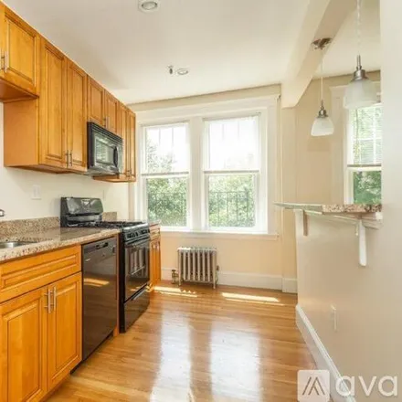 Rent this studio apartment on 286 Chestnut Hill Ave