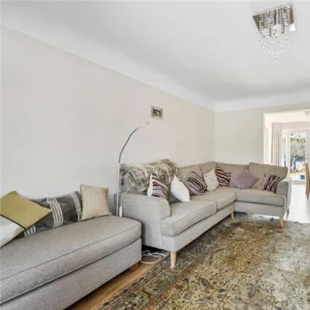 Image 5 - Palm Hill, Oxton Village, CH43 5SP, United Kingdom - Townhouse for sale