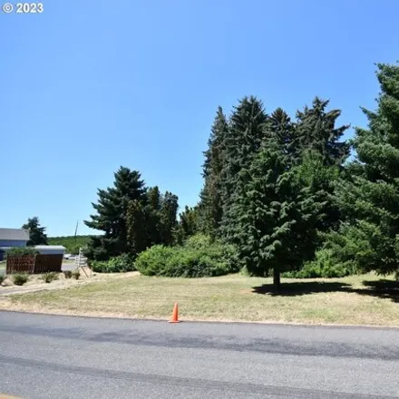 Buy this 3 bed house on 2093 Dry Hollow Road in The Dalles, OR 97058