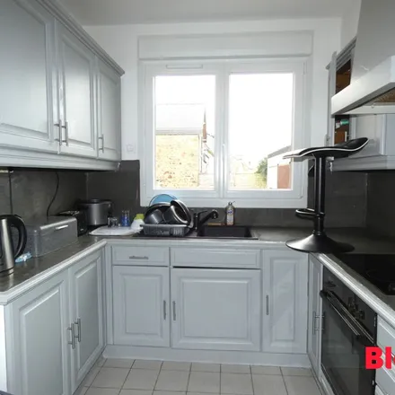 Rent this 3 bed apartment on 13 Résidence des Urbanistes in 35300 Fougères, France