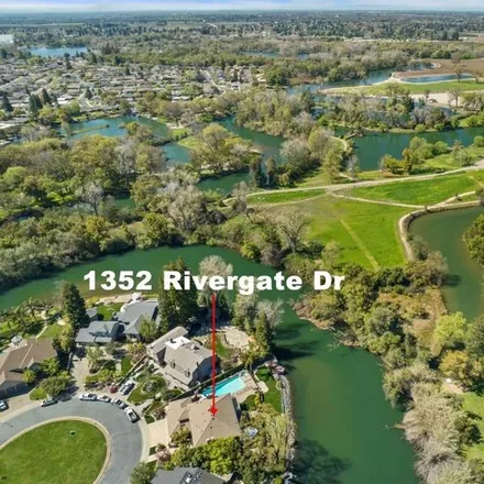 Image 6 - 1330 Rivergate Drive, Lodi, CA 95240, USA - House for sale