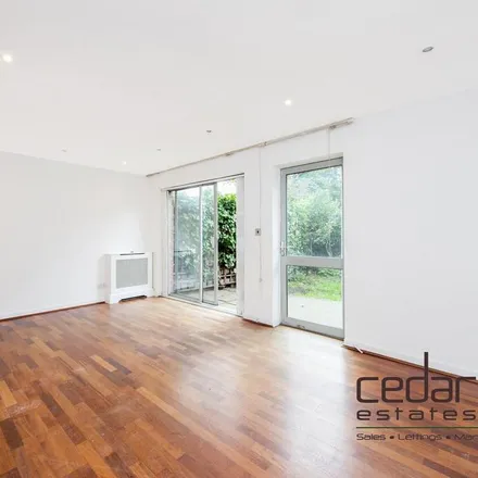 Rent this 4 bed townhouse on 21 Harben Road in London, NW6 4RH
