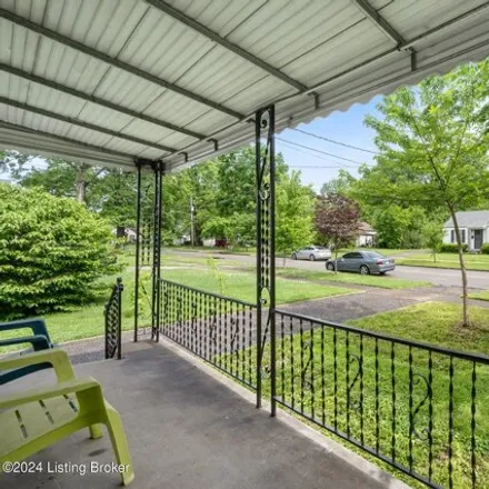 Image 4 - 1023 Seelbach Avenue, Jacobs Addition, Louisville, KY 40215, USA - House for sale