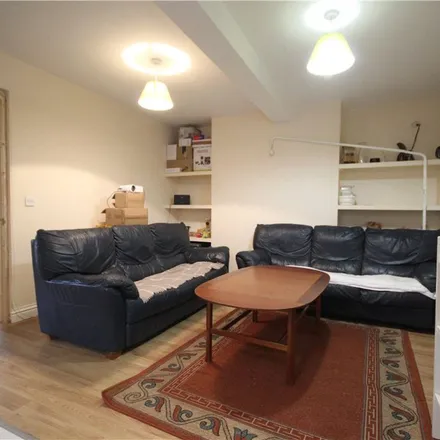 Image 8 - 186 Aldershot Road, Fairlands, GU2 9TD, United Kingdom - Apartment for rent