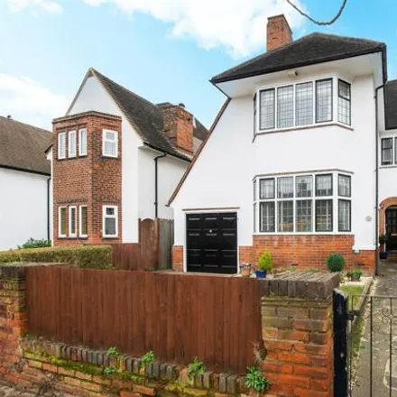 Buy this 5 bed duplex on Dobell Road in Eltham Park, London