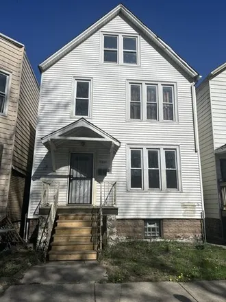 Buy this 7 bed house on 7533 South Ingleside Avenue in Chicago, IL 60619