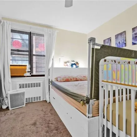 Image 8 - 25-40 Union Street, New York, NY 11354, USA - Apartment for sale