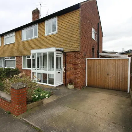 Rent this 3 bed duplex on Barrett Road in Darlington, DL3 8LA