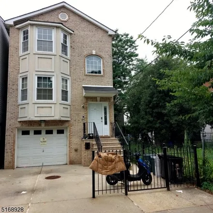 Rent this 3 bed townhouse on 421 South 18th Street in Newark, NJ 07103