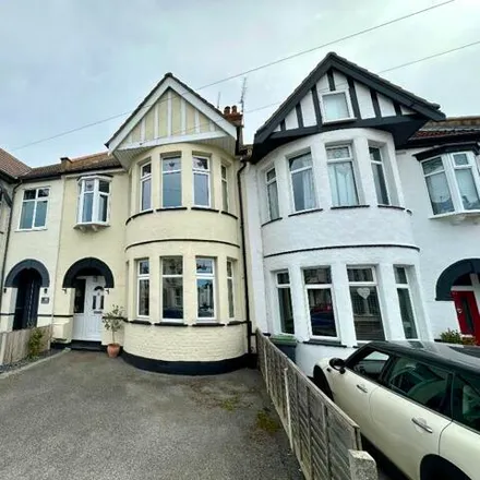 Buy this 3 bed townhouse on Victoria Road in Southend-on-sea, Essex