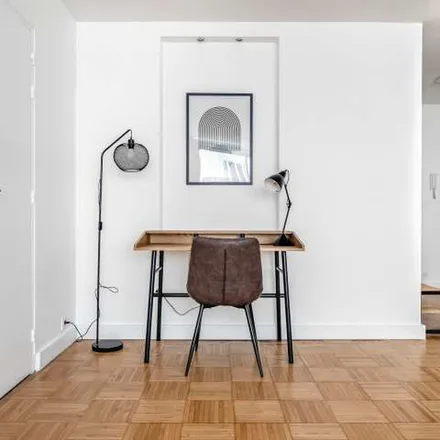 Image 3 - 1 Bis Rue Chalgrin, 75116 Paris, France - Apartment for rent