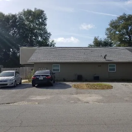 Rent this 2 bed house on 2976 Southeast 50th Court in Marion County, FL 34480