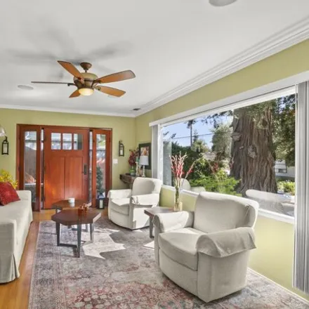 Image 4 - 1310 North Olive Street, Santa Barbara, CA 93101, USA - House for sale